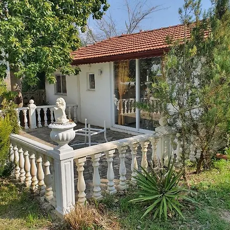 Romantik Casa de hóspedes 4*