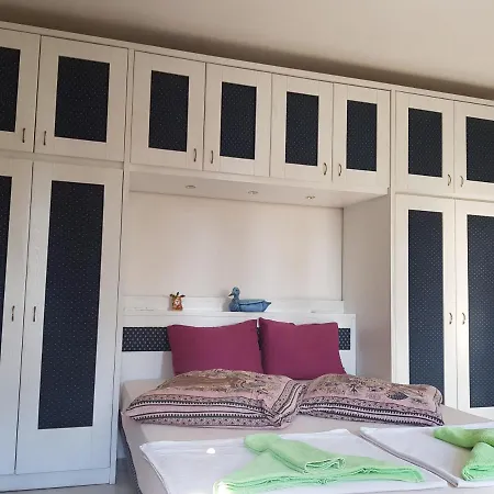 Romantik Casa de hóspedes 4*