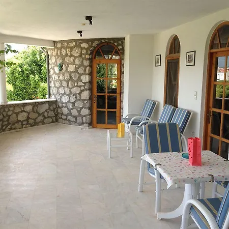 Romantik Guest house 4*